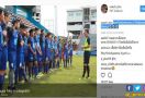 Foto Ini Patahkan Rumor Kiatisuk Senamuang Bakal Latih Klub Liga 1 - JPNN.com