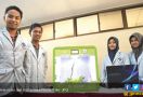 Inovasi Mahasiswa Surabaya: Putar Tombol, Tanaman Tumbuh Subur - JPNN.com