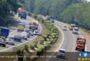 Antisipasi Kemacetan, Kendaraan Besar Dilarang Lewat Tol Saat Arus Balik ke Jakarta - JPNN.com