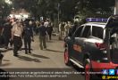 Penusuk Brimob di Masjid Beli Sangkur Lewat Toko Online - JPNN.com