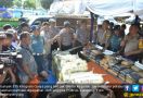 Bravo... Anggota TNI AL Gagalkan Penyelundupan 375 Kilogram Ganja - JPNN.com