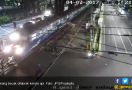 Buru-buru, Terjatuh Terobos Palang Pintu Kereta Api - JPNN.com