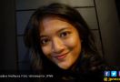 Syadine Arethusa, Peselancar Cantik Jagoan Indonesia Suka Jengkol - JPNN.com