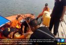 Kapal Tunda Diterjang Gelombang Besar di Mentawai, Satu Selamat, Tiga Hilang - JPNN.com