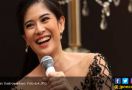 Antar Anak Masuk Sekolah, Dian Sastro: Kok Dia Happy-happy aja ya - JPNN.com