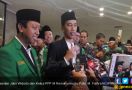 Pak Jokowi Senang Lalu Tersenyum Dengar Hasil Mukernas PPP - JPNN.com