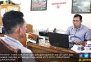 Jual Sabu-Sabu ke PSK, Hakim Terancam Penjara 20 Tahun - JPNN.com