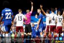 Babak Pertama: Chelsea 0-3 Burnley, Cahill Kartu Merah! - JPNN.com