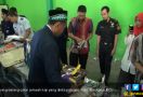 Rokok dan Obat Kuat Calon Jemaah Haji Disita Petugas - JPNN.com