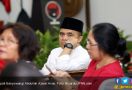 Pak Anas Nyekar ke Makam Bung Karno - JPNN.com