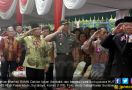 Dahlan Iskan Ikut Upacara HUT RI Bersama Warga Pecinan di Pasar Atom - JPNN.com