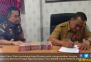 Jadi Tersangka, Sekwan Kembalikan Uang Satu Kresek - JPNN.com