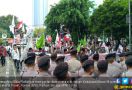 Ini yang Dilakukan Massa FPI Usai Kepung Kedubes Myanmar - JPNN.com