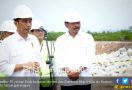 Jokowi: Pak Gub, Batam masih begitu juga? - JPNN.com