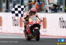 Supertegang! Marquez Juara MotoGP Australia, Rossi Kedua - JPNN.com