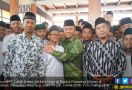 Kunjungi Pesantren, Zulkifli Hasan Ajak Santri Tidak Minder - JPNN.com