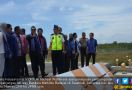 DPR Dorong Perpanjangan Run Way Bandara Mathilda Batlayeri - JPNN.com