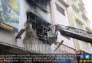 Terjebak Dalam Kebakaran, Ayah Tewas, Dua Anaknya Sekarat - JPNN.com