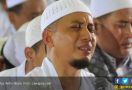 Cium Kening Ustaz Arifin Ilham, Air Mata Sahabat Meleleh - JPNN.com