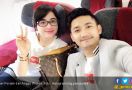 Dewi Perssik Ngamuk Suami Dibilang Cuma Numpang Liburan - JPNN.com