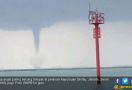 3 Angin Puting Beliung Muncul Bersamaan di Kepulauan Seribu - JPNN.com