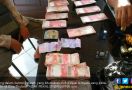 Pelajar Temukan Uang Puluhan Juta Nyangkut di Pohon, Heboh - JPNN.com
