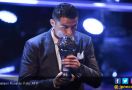 Jadi Pemain Terbaik FIFA, Cristiano Ronaldo Tak Lupa Messi - JPNN.com