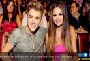Baru Putus, Selena Gomez Nempel Justin Bieber Terus - JPNN.com