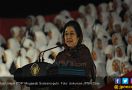 Presiden Jokowi Lantik Megawati di Istana - JPNN.com