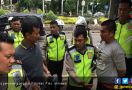 Ingin Melerai, Polisi Malah Ditodong Pisau Dapur - JPNN.com