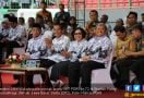 Jokowi Restui Usulan Menaikkan Dana BOS untuk Guru Honorer - JPNN.com