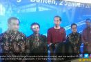 Tampil Sporty, Jokowi Pakai Kaus Saat Resmikan KA Bandara - JPNN.com