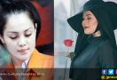 Astaga, Suami Sarita Diam-diam Masih Temui Jennifer Dunn - JPNN.com