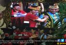 Pakai Baju Dayak, Karolin-Gidot Jago PDIP di Pilgub Kalbar - JPNN.com