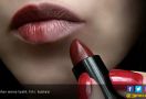 5 Langkah Mudah Agar Lipstik Tahan Lama di Bibir - JPNN.com