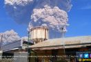 Mencekam, Gunung Sinabung Seperti Runtuh, Siang bak Malam - JPNN.com