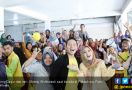 Denny Cagur dan Istri Umbar Kemesraan di Pekanbaru - JPNN.com