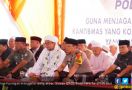 Polri, TNI dan Ribuan Ulama di Kuningan Deklarasi Anti-Hoaks - JPNN.com
