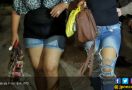 Aksi Komplotan Tante-tante Nyopet di Mal Terekam CCTV - JPNN.com