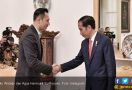 Jokowi Vs AHY? Selisih Elektabilitasnya Jauh Bingits! - JPNN.com