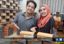 Begini Cara Dhini & Dimas Uji Kekompakan Keluarga di Cirebon - JPNN.com