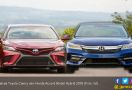 Komparasi Toyota Camry dan Honda Accord Model 2018 - JPNN.com