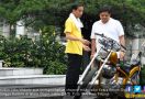 Airlangga Demen Chopper Kuning Emas Milik Jokowi - JPNN.com