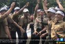 Tuntut Kenaikan Gaji, Ribuan Pegawai Perhutani Demo di Monas - JPNN.com