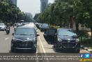 Ratusan Pengemudi Taksi Online Demonstrasi di Depan Istana - JPNN.com