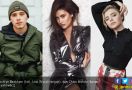 Status Belum Jelas, Anak Beckham Kepergok Cium Model Playboy - JPNN.com