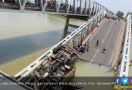 Jembatan Babat Ambruk, 2 Warga Meninggal Dunia - JPNN.com