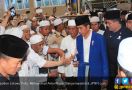 Hasil Survei Terbaru: Jokowi dan Prabowo Selisih Jauh Bro! - JPNN.com