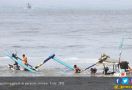 Perahu Tenggelam di Jember saat Angkut Warga Tiongkok - JPNN.com