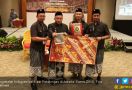 Batik Asli Pekalongan Kini Ditempel Hologram - JPNN.com